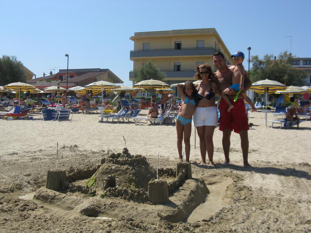 Al Villino Del Sole Bed & Breakfast Fano Exterior foto