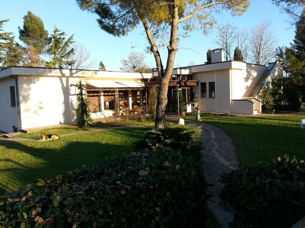 Al Villino Del Sole Bed & Breakfast Fano Exterior foto