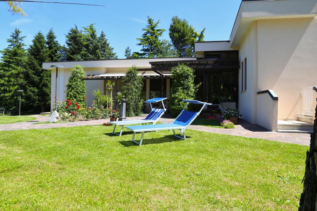 Al Villino Del Sole Bed & Breakfast Fano Exterior foto
