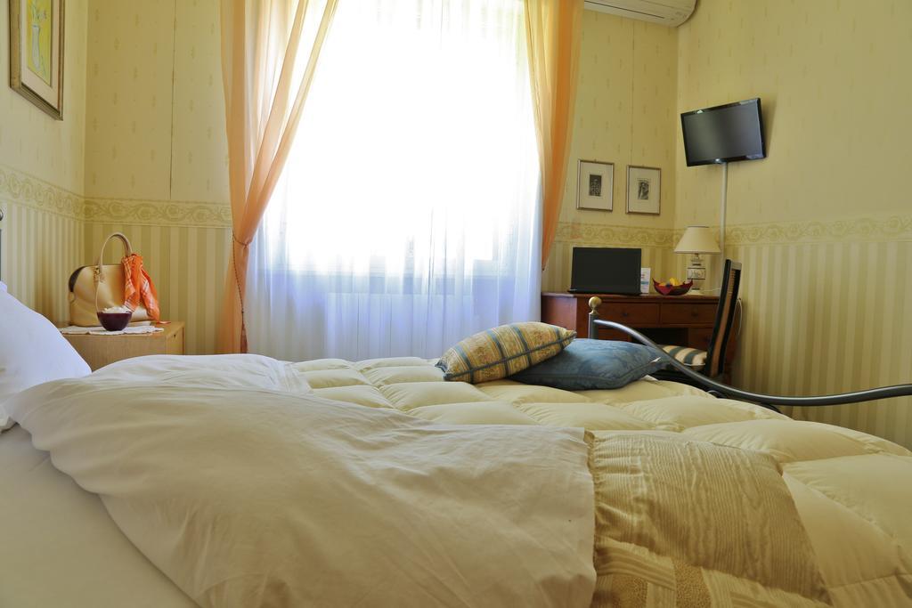 Al Villino Del Sole Bed & Breakfast Fano Exterior foto