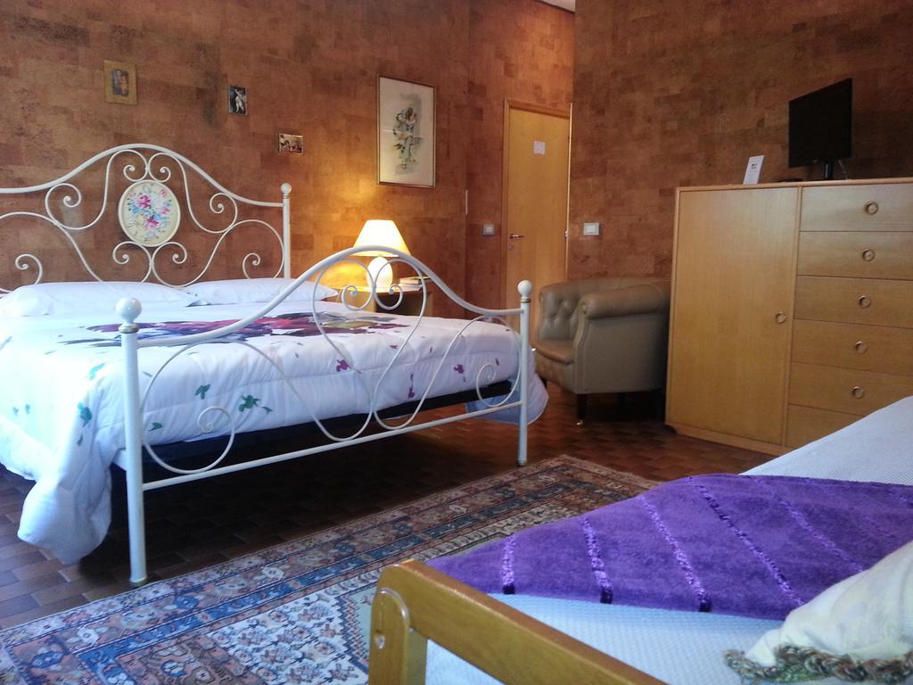 Al Villino Del Sole Bed & Breakfast Fano Exterior foto