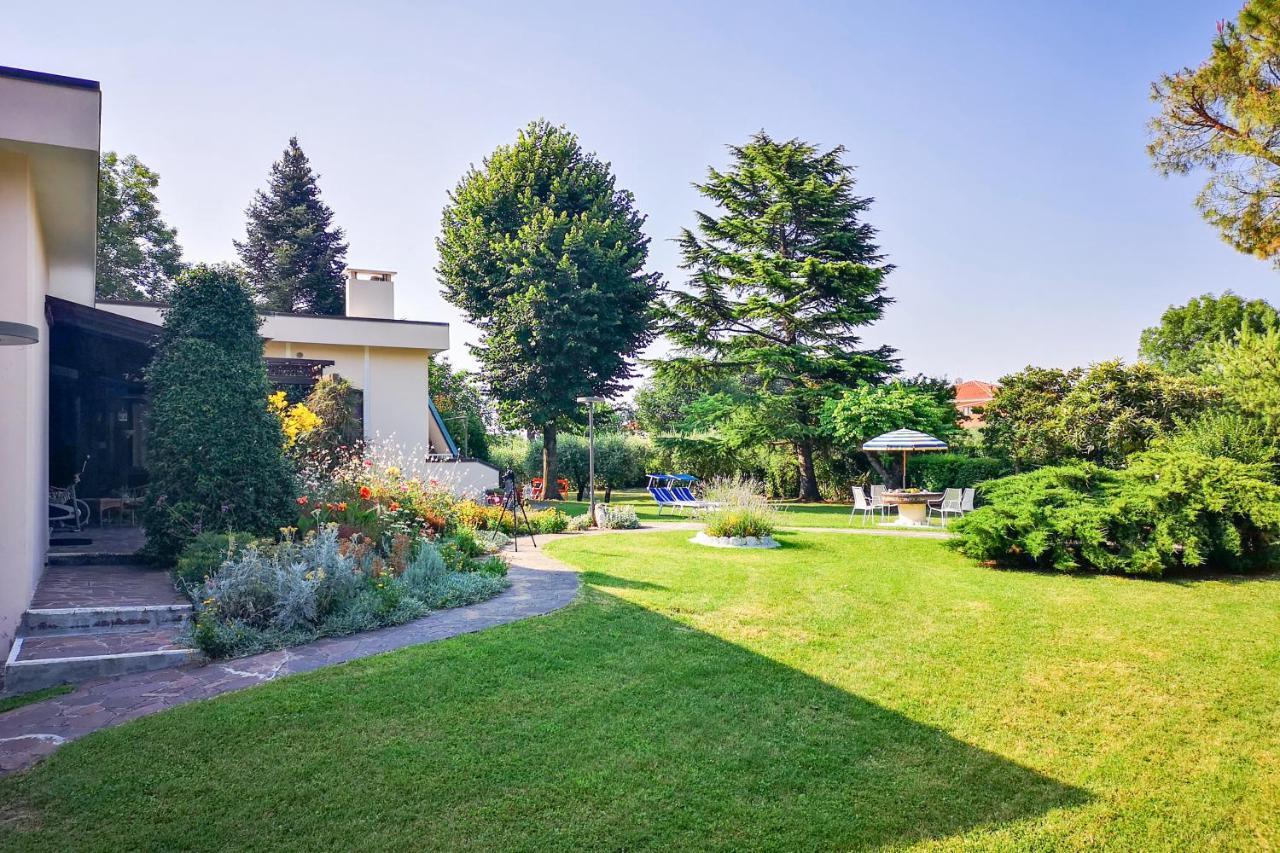 Al Villino Del Sole Bed & Breakfast Fano Exterior foto